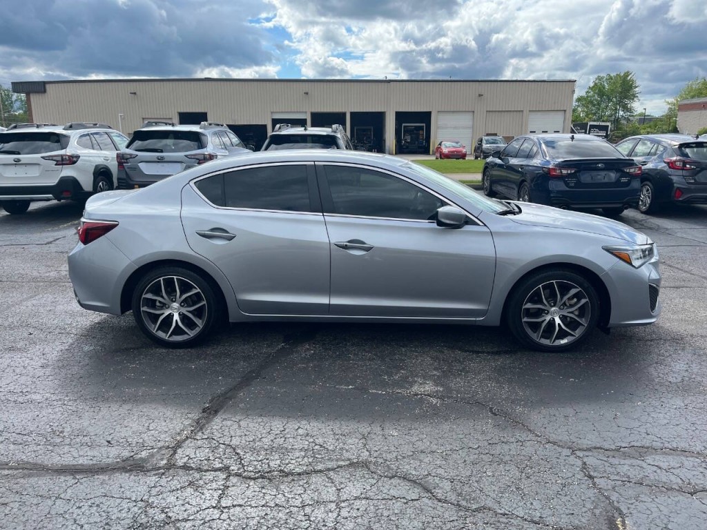 2020 Acura ILX Image 5