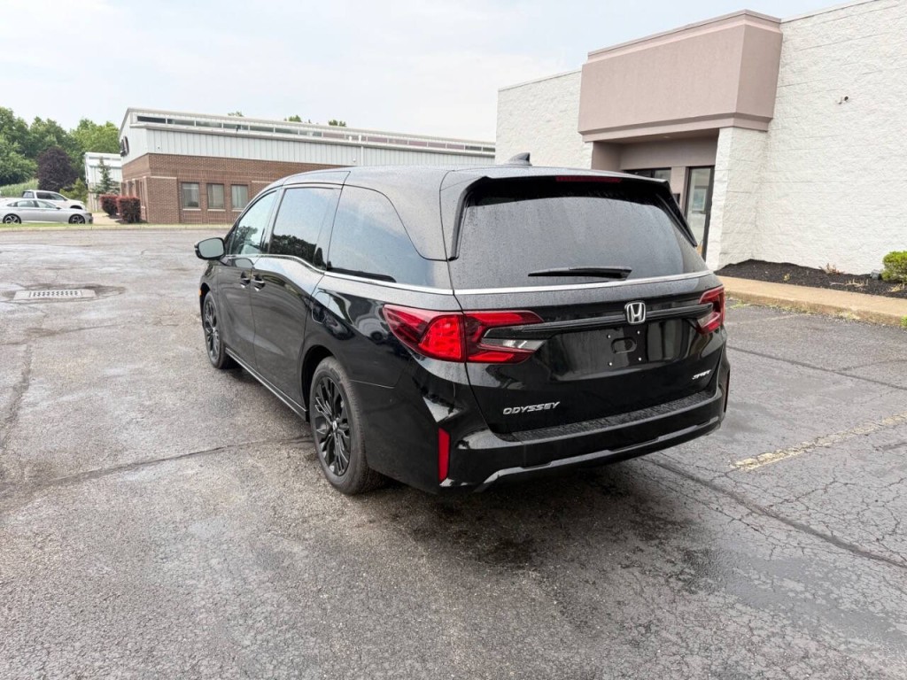 2025 Honda Odyssey Image 7