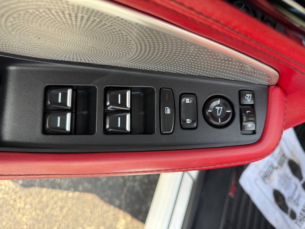 2022 Acura MDX Image 13