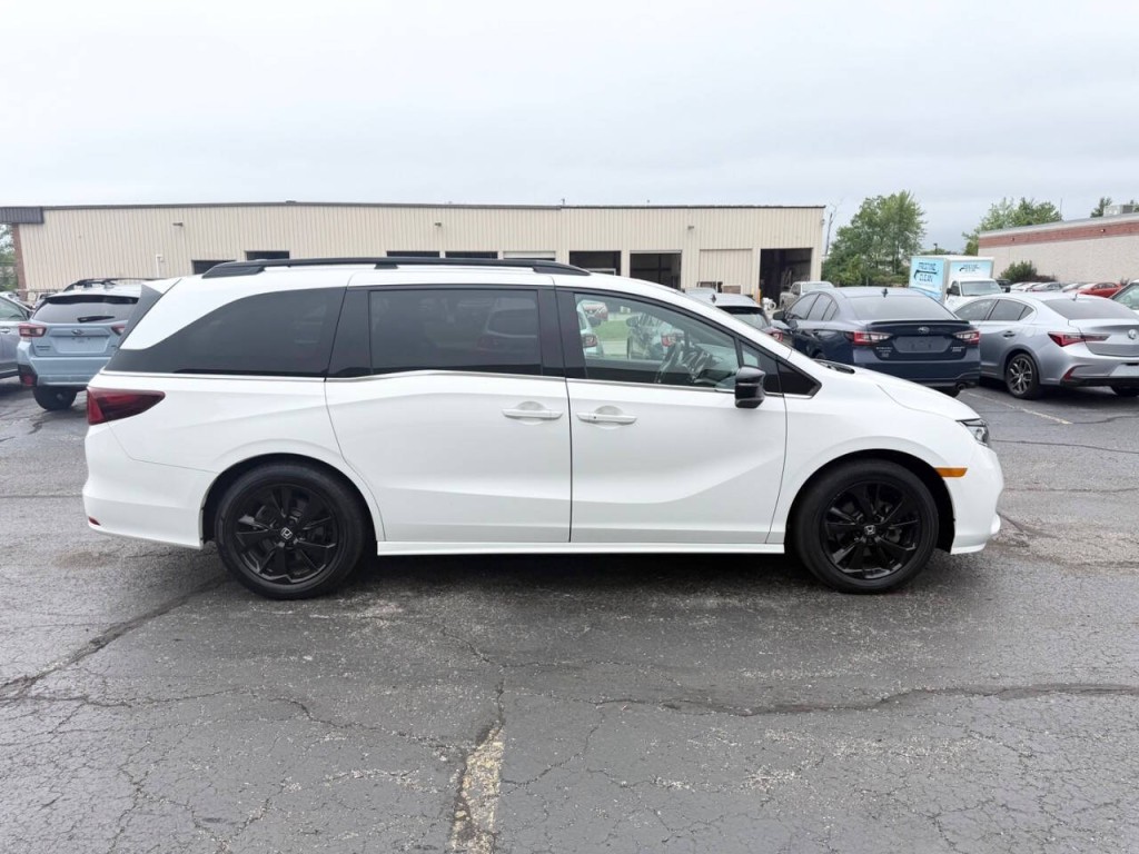 2023 Honda Odyssey Image 4