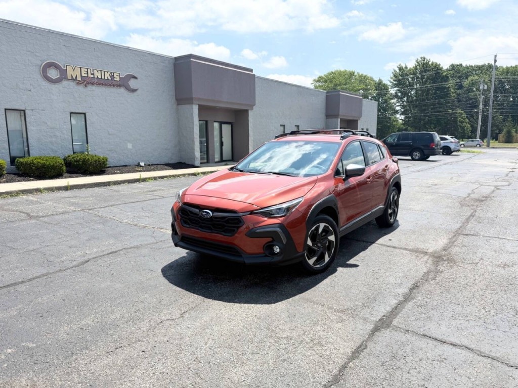 2024 Subaru Crosstrek Image 2