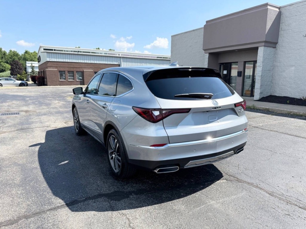 2025 Acura MDX Image 8