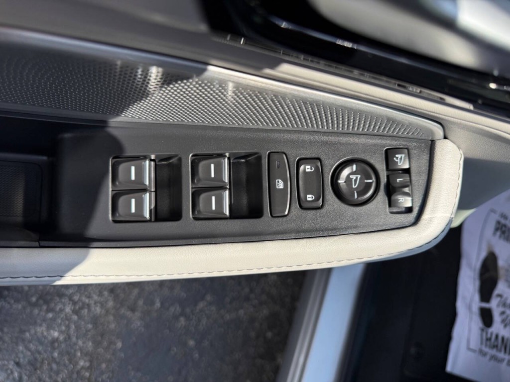 2025 Acura MDX Image 15