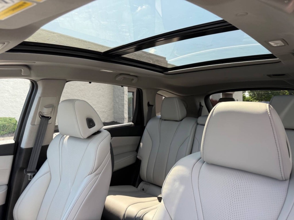 2025 Acura MDX Image 19