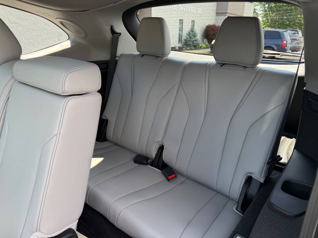 2025 Acura MDX Image 22