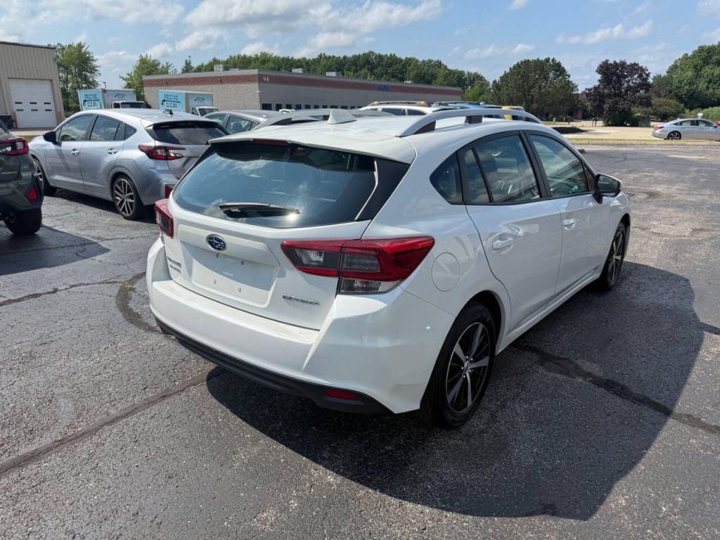 2022 Subaru Impreza Image 6