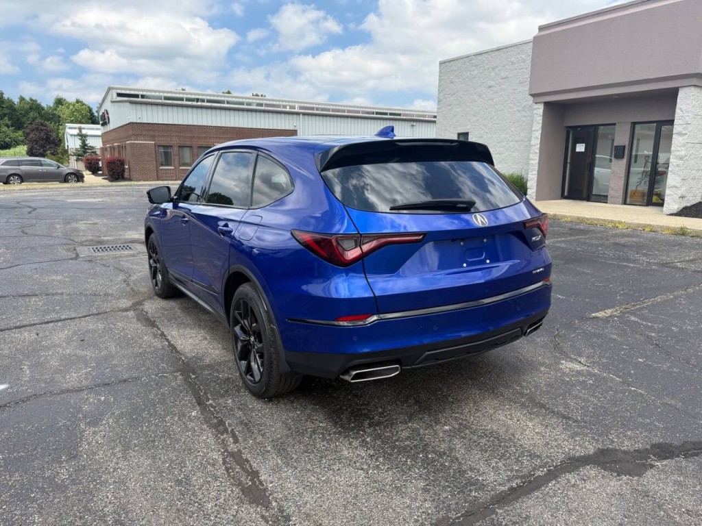 2022 Acura MDX Image 8