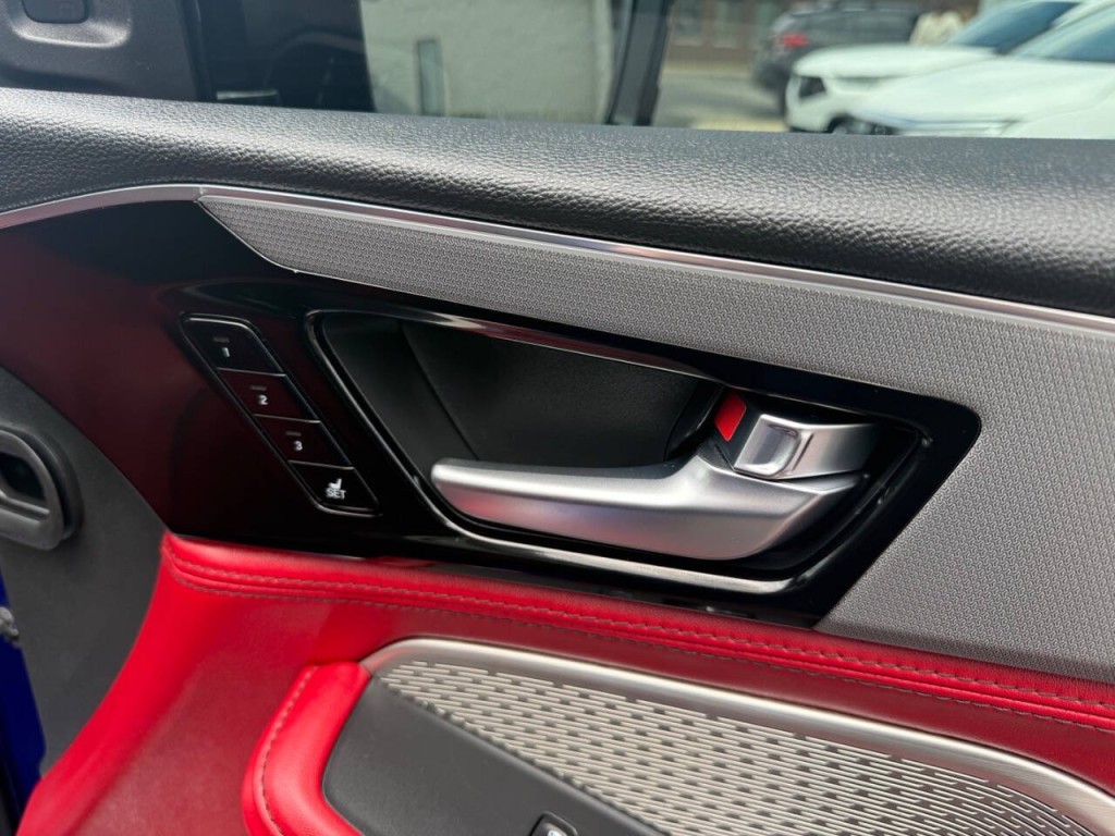 2022 Acura MDX Image 32