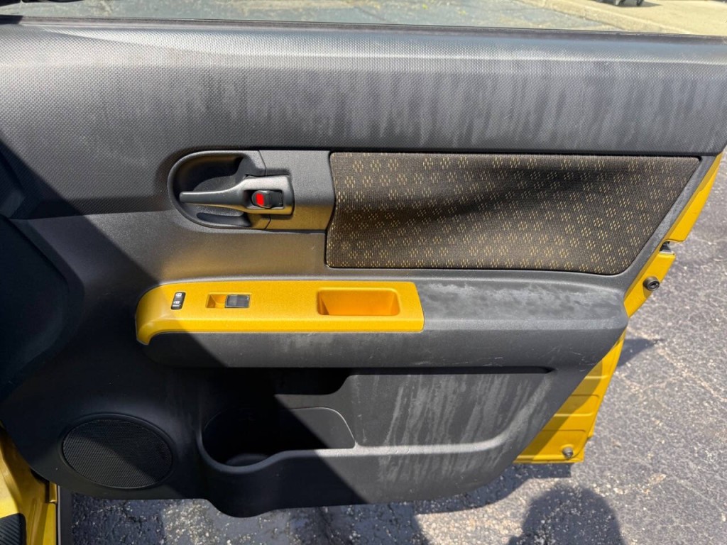 2008 Scion xB Image 24