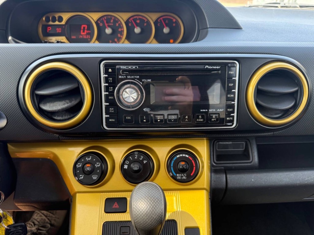 2008 Scion xB Image 30