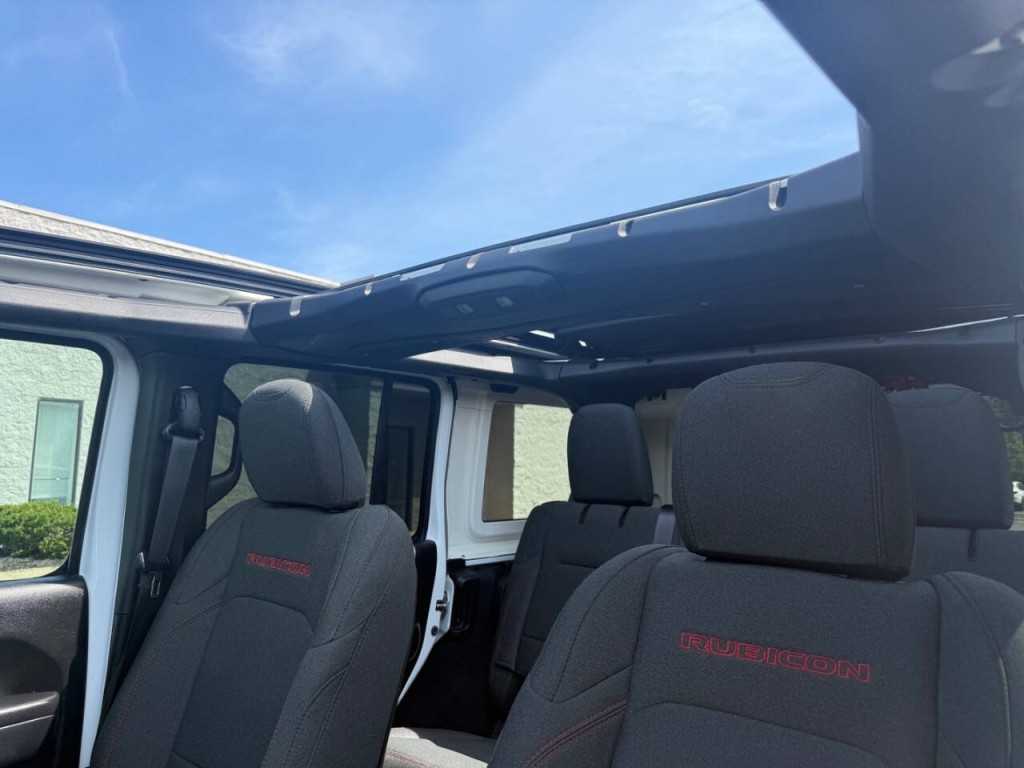 2024 Jeep Wrangler Image 18