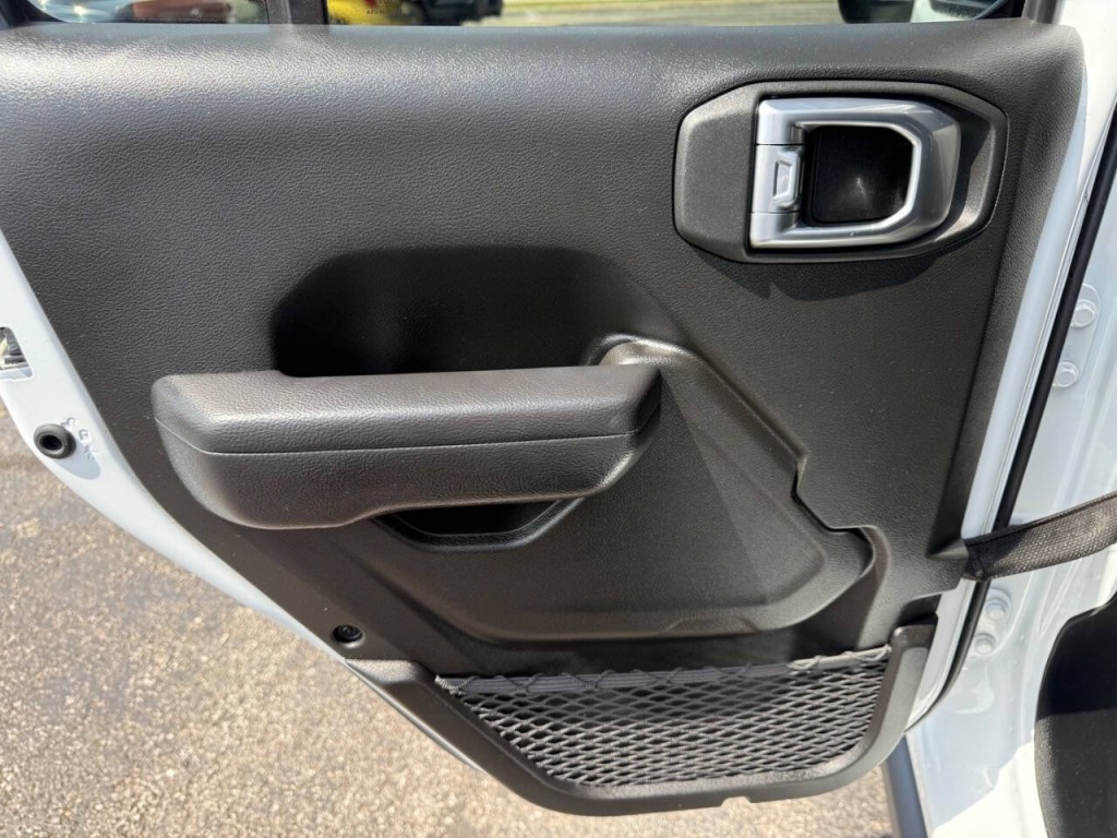 2024 Jeep Wrangler Image 20