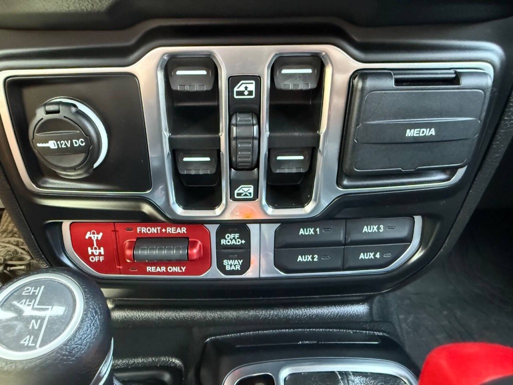 2024 Jeep Wrangler Image 37