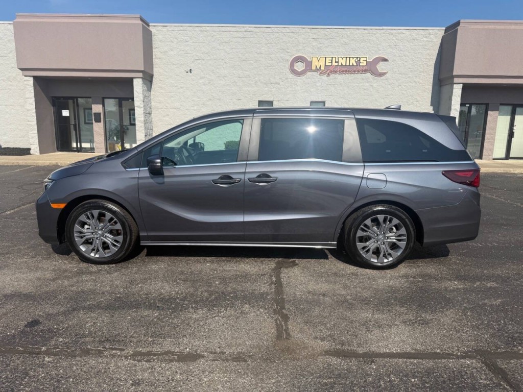 2025 Honda Odyssey Image 8