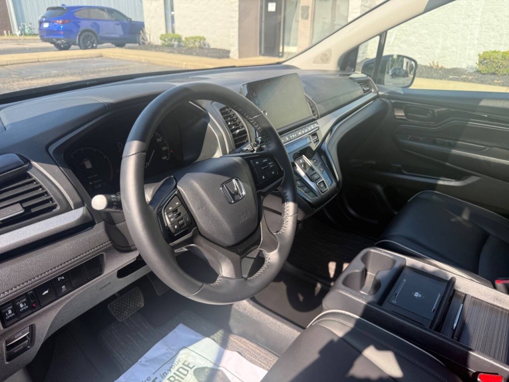 2025 Honda Odyssey Image 16