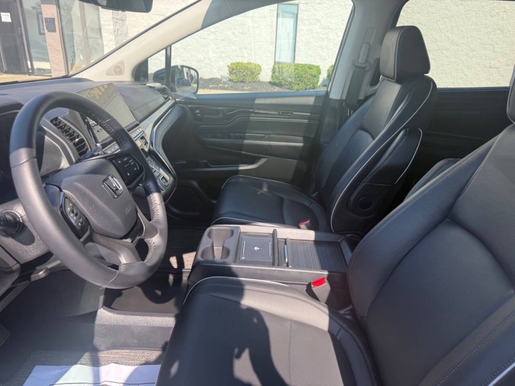 2025 Honda Odyssey Image 17
