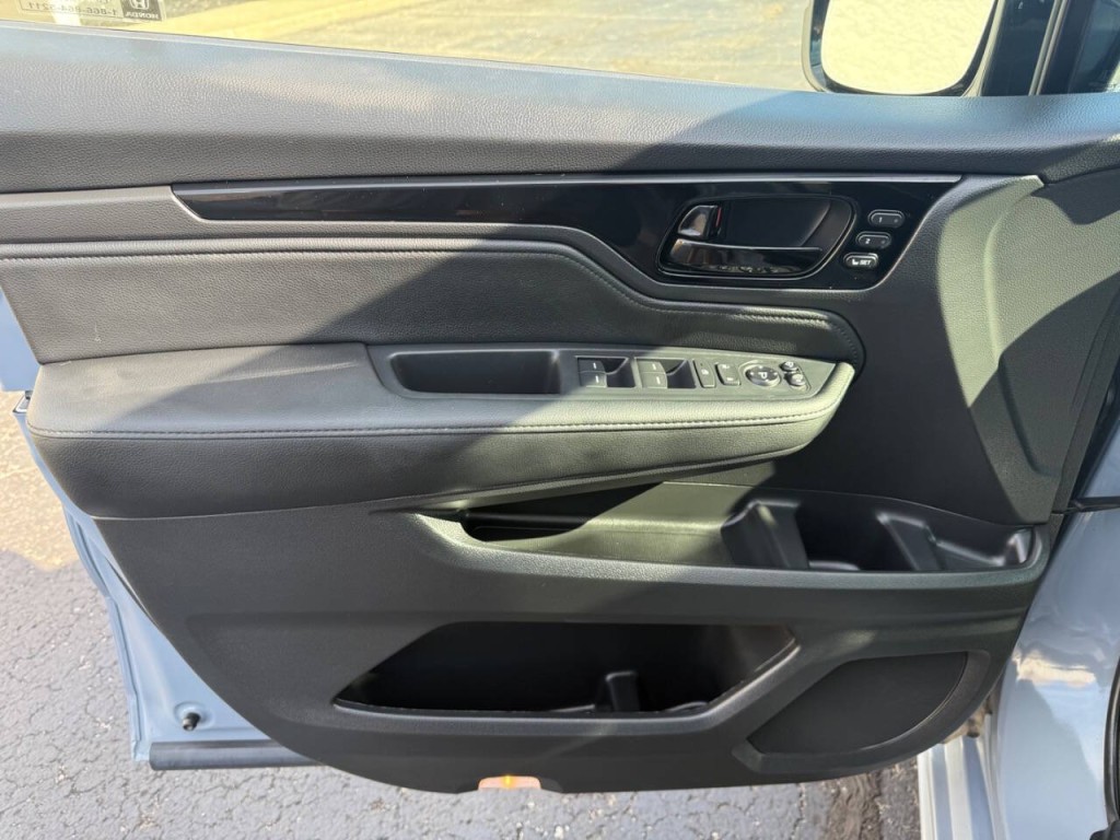 2025 Honda Odyssey Image 15