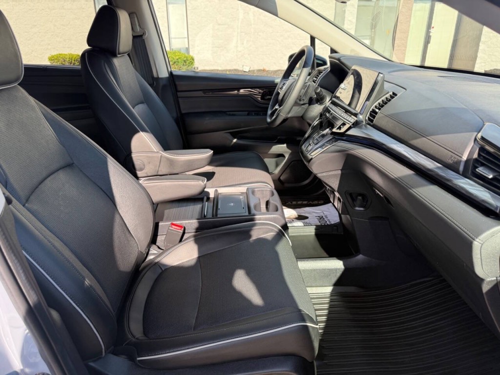 2025 Honda Odyssey Image 31