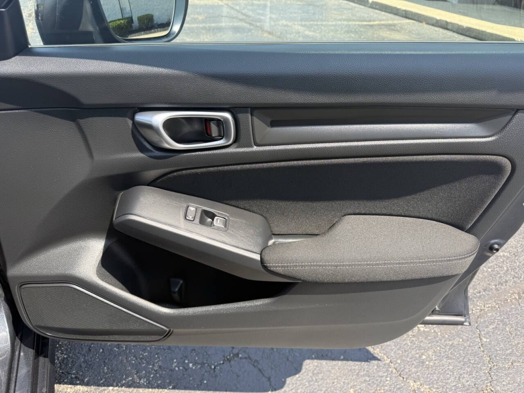 2024 Honda Civic Image 25