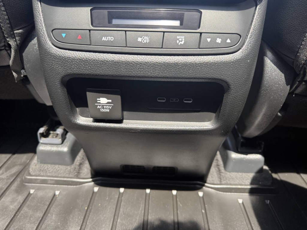 2025 Honda Pilot Image 32