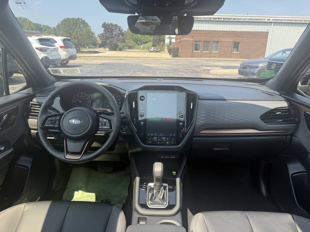 2025 Subaru Forester Image 26