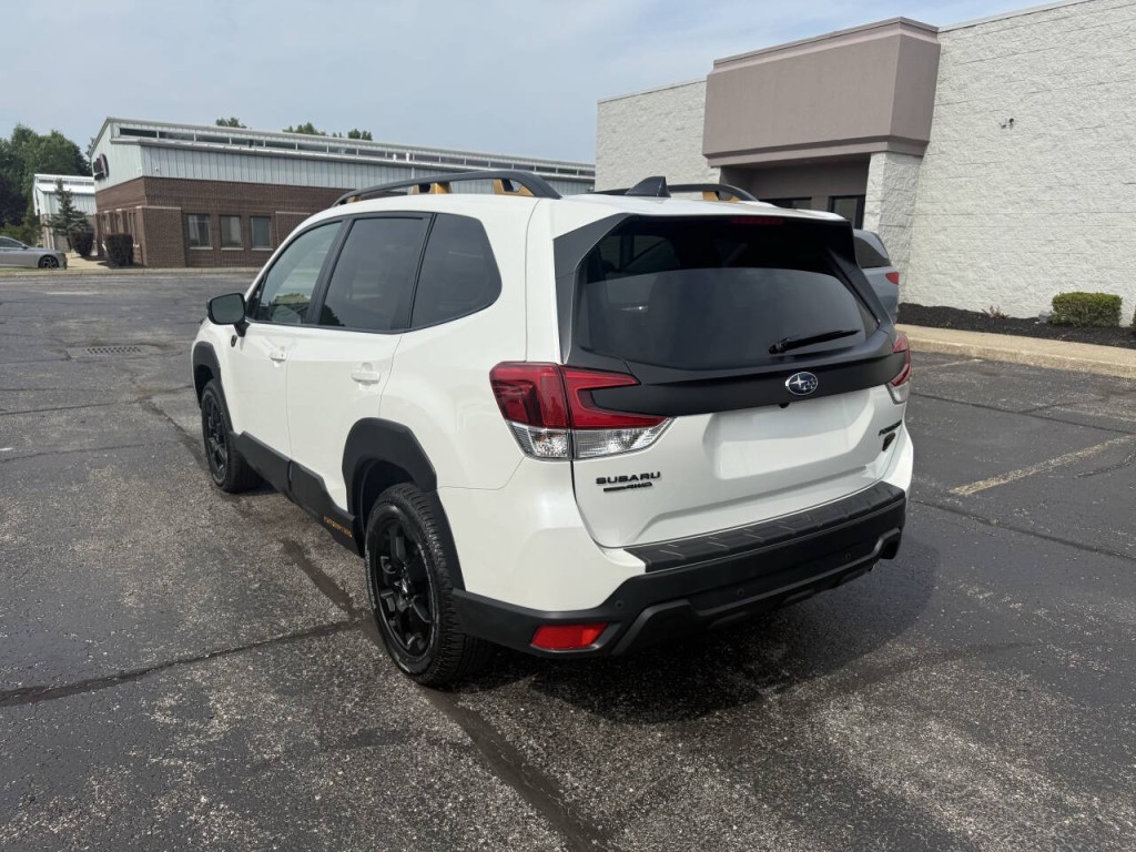 2024 Subaru Forester Image 8