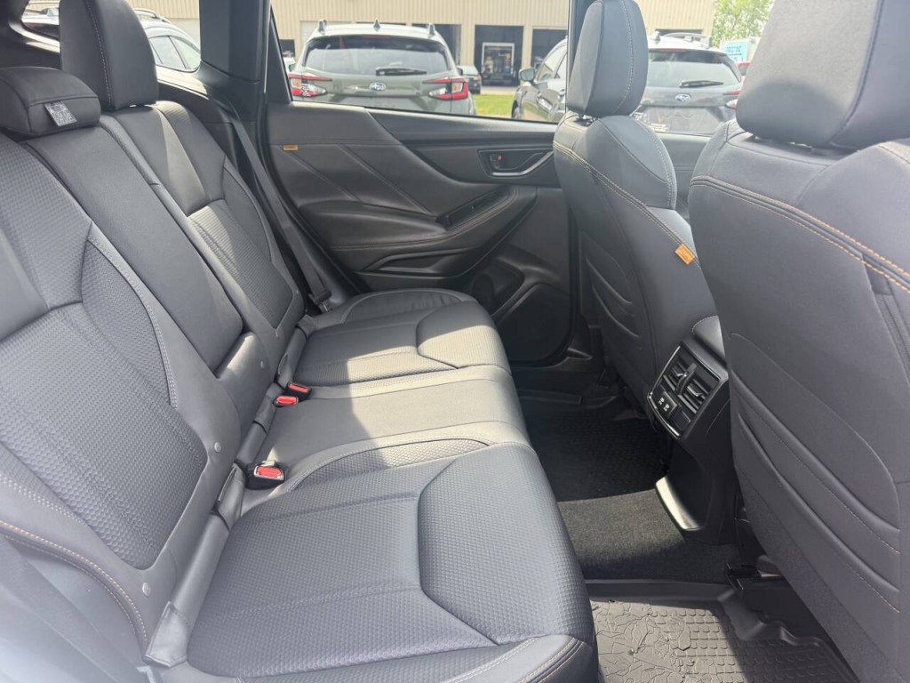 2024 Subaru Forester Image 24