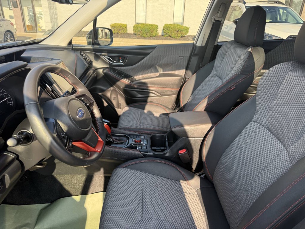2024 Subaru Forester Image 17