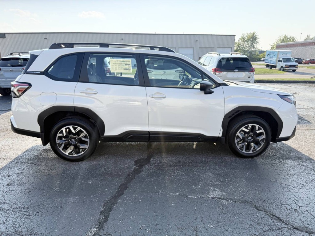 2025 Subaru Forester Image 5