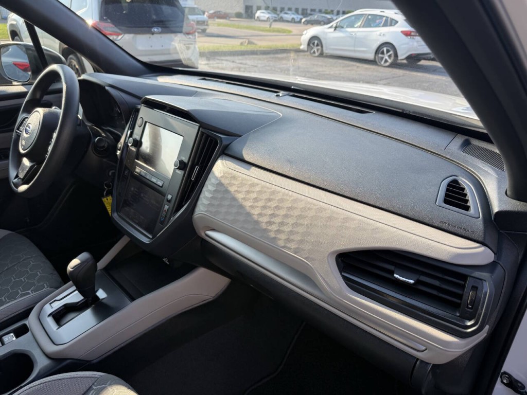 2025 Subaru Forester Image 24