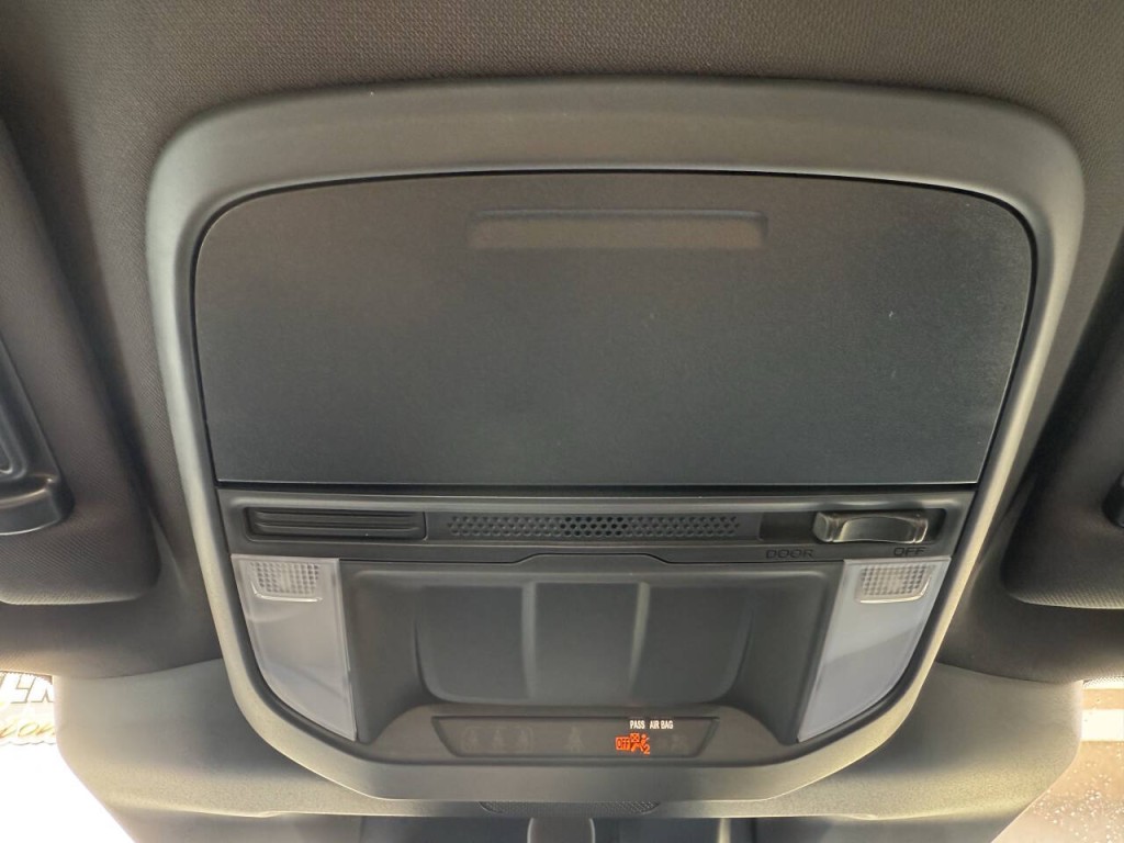 2025 Subaru Forester Image 33