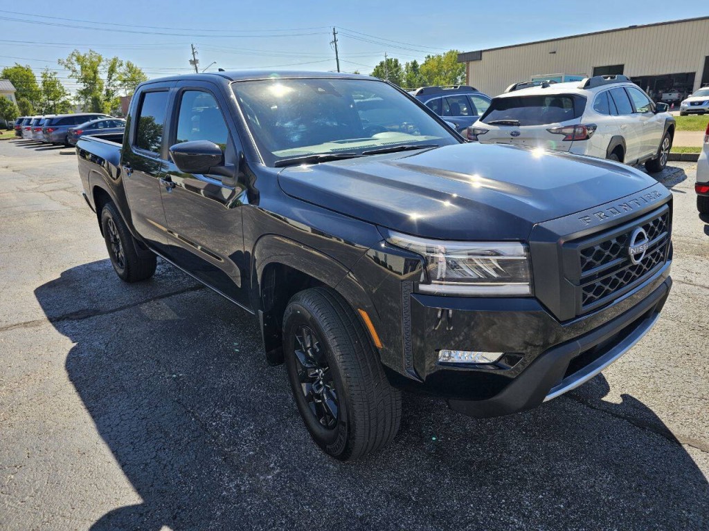 2023 Nissan Frontier Image 4