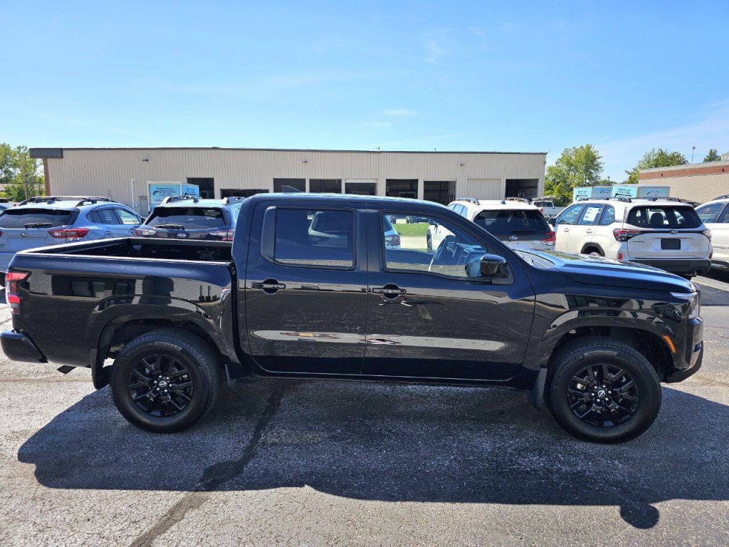 2023 Nissan Frontier Image 5