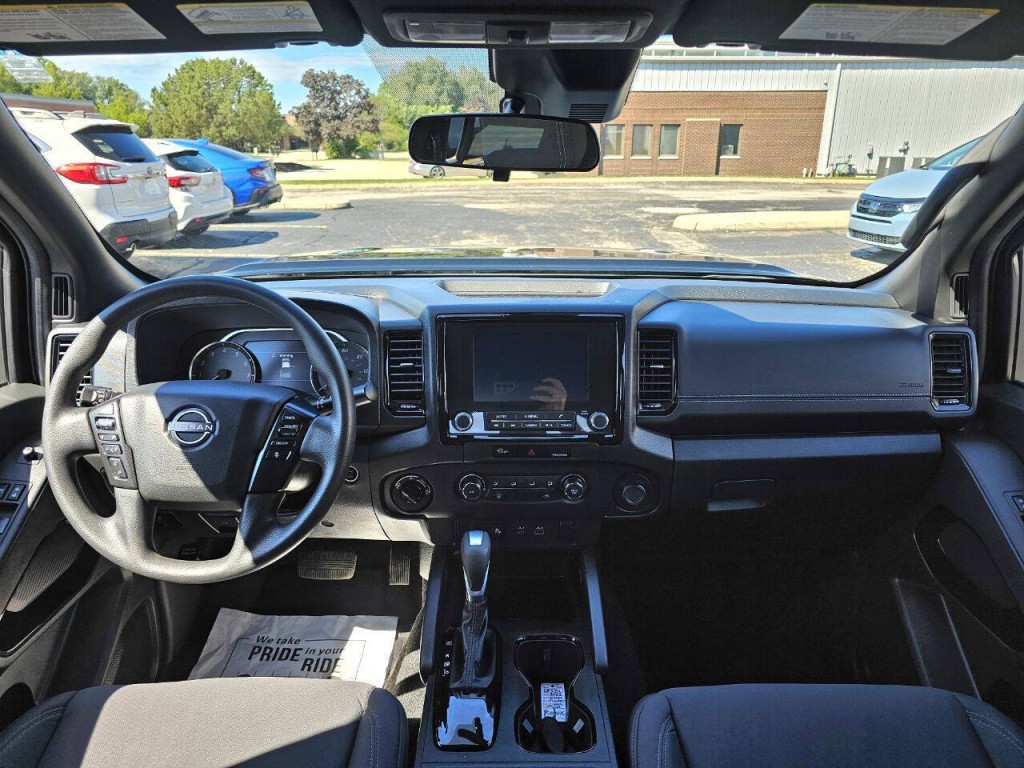 2023 Nissan Frontier Image 27