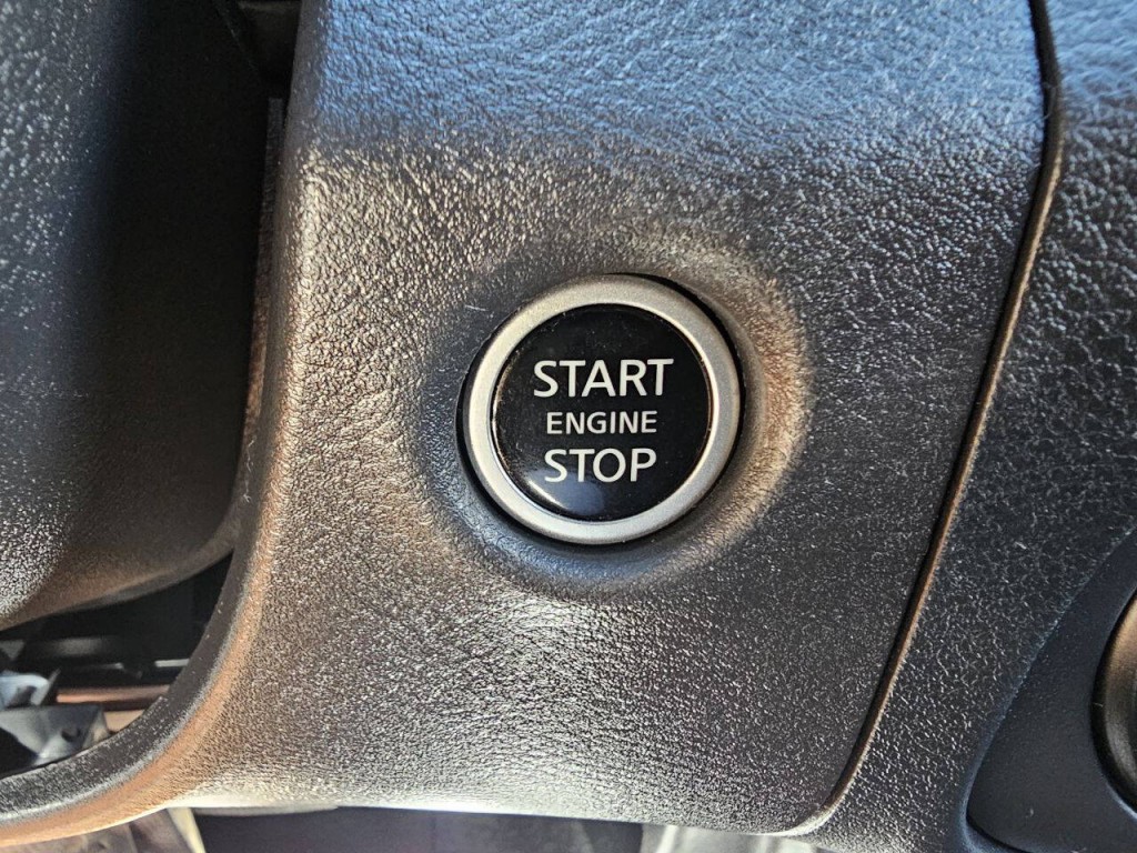 2023 Nissan Frontier Image 37