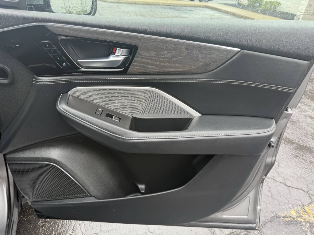 2022 Acura MDX Image 31