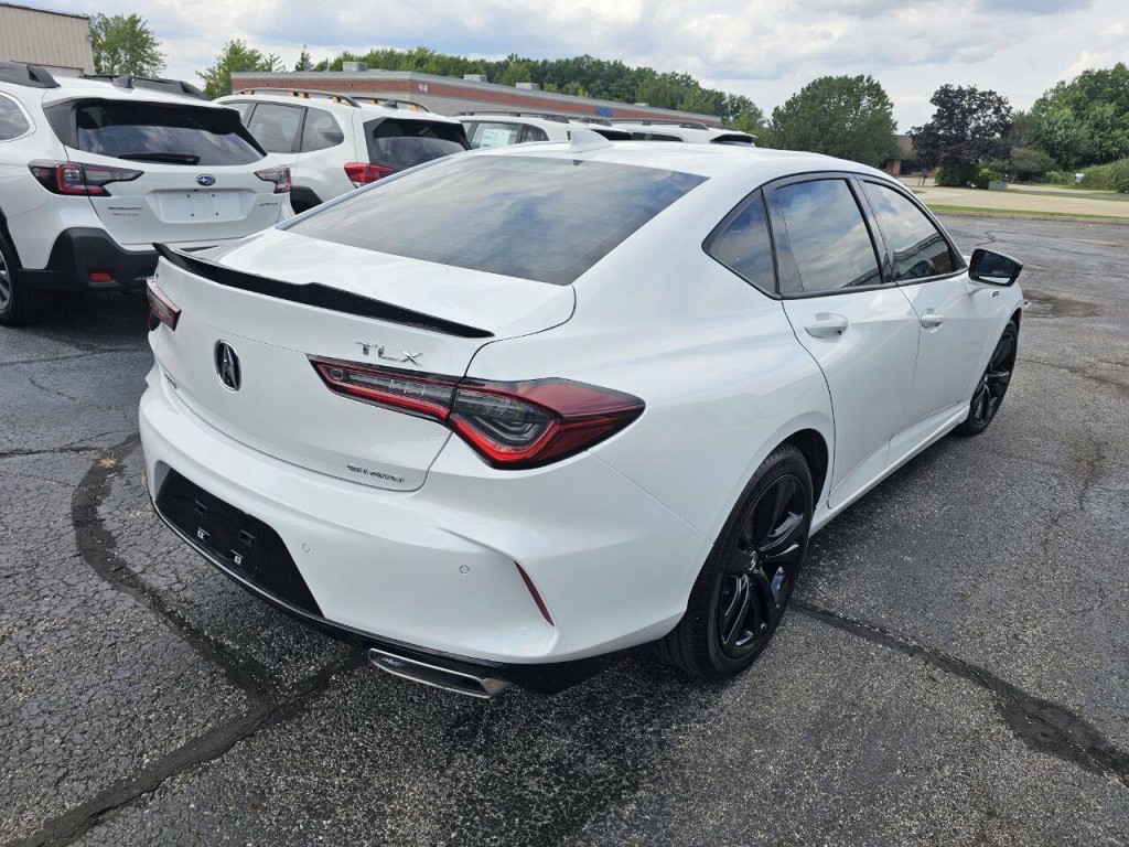 2023 Acura TL Image 6