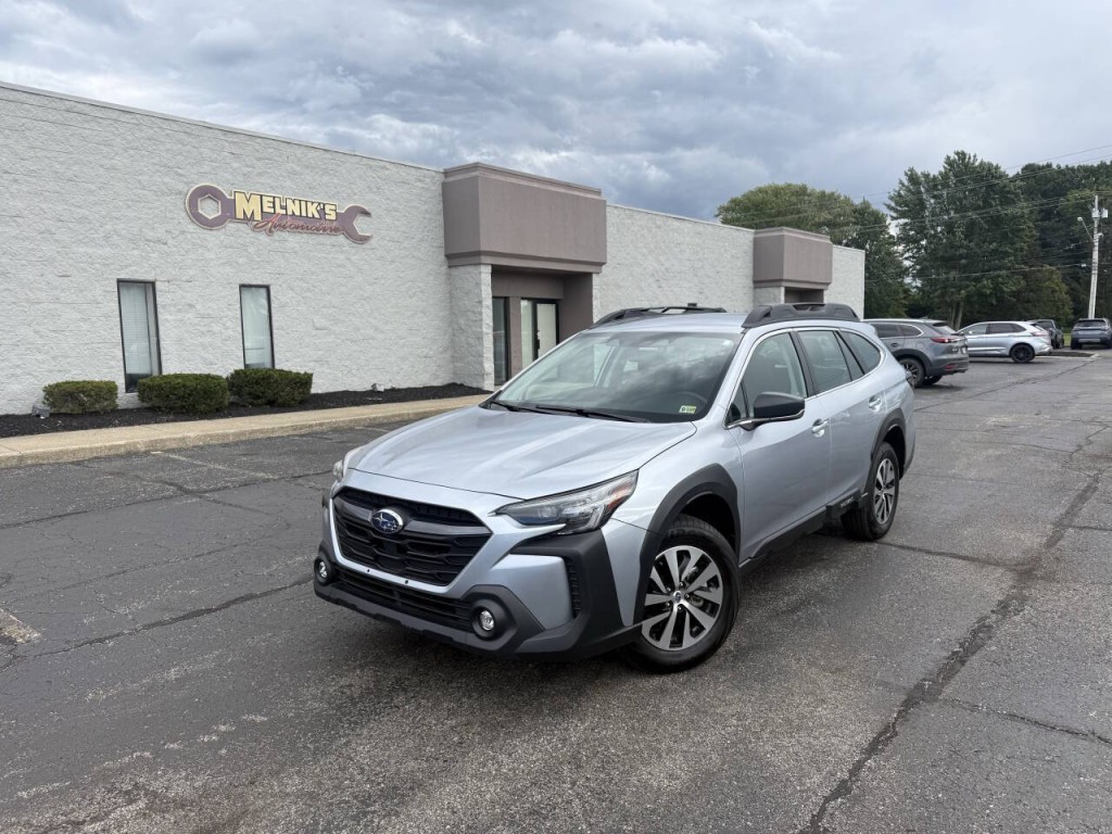 2025 Subaru Outback Image 2