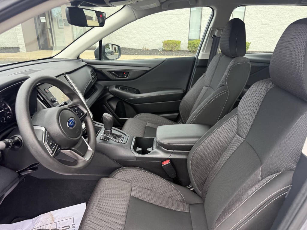 2025 Subaru Outback Image 17