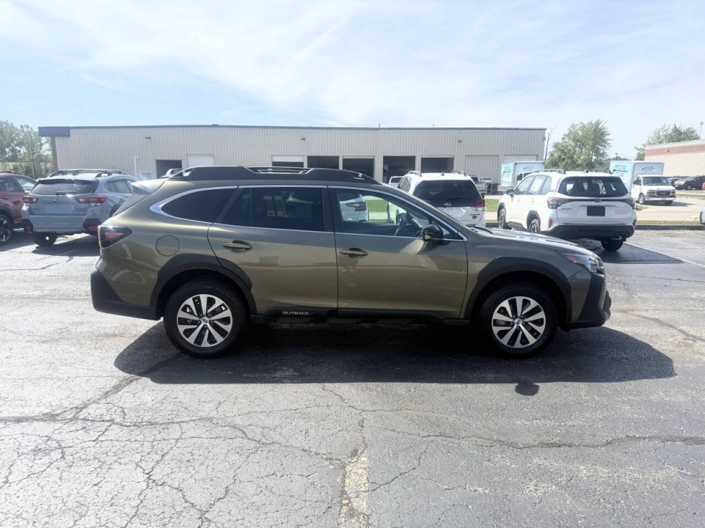 2025 Subaru Outback Image 4