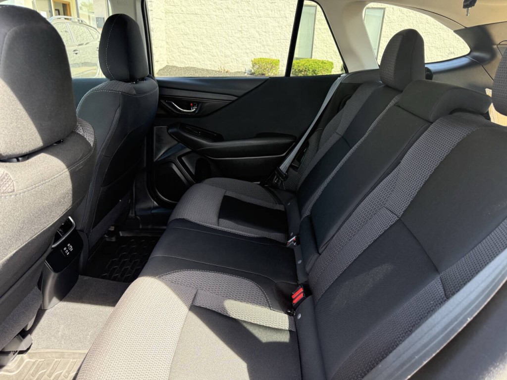 2025 Subaru Outback Image 17