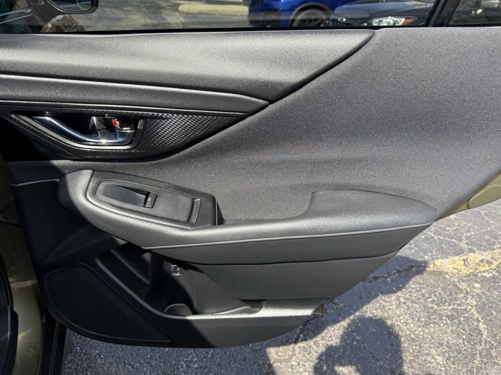 2025 Subaru Outback Image 19