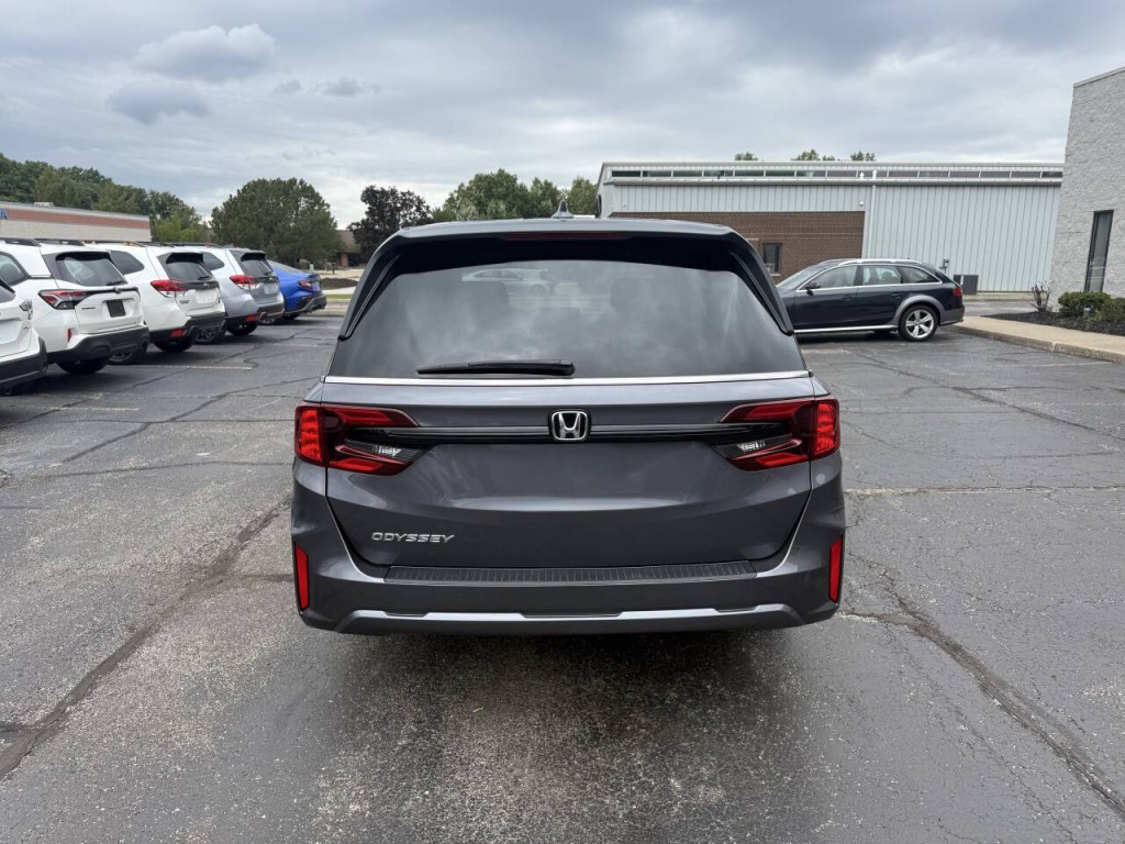 2025 Honda Odyssey Image 6