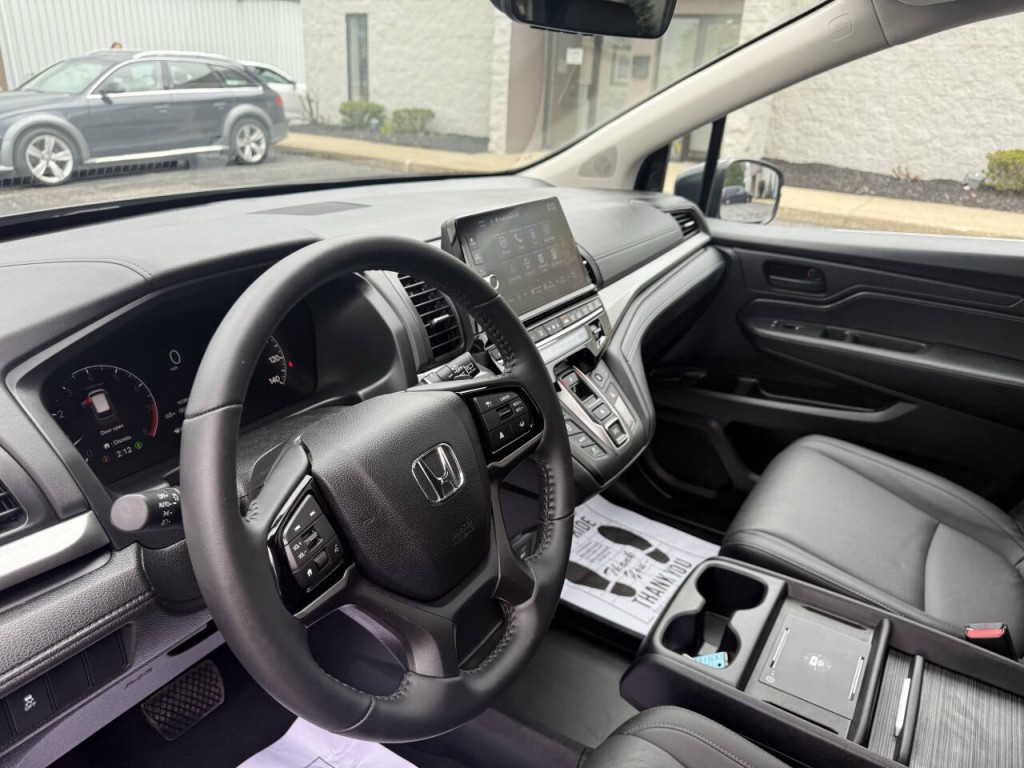 2025 Honda Odyssey Image 17