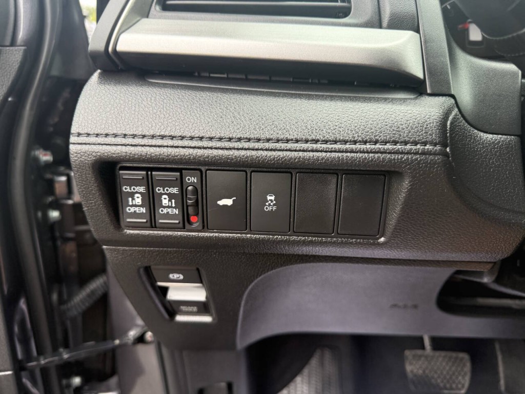 2025 Honda Odyssey Image 32