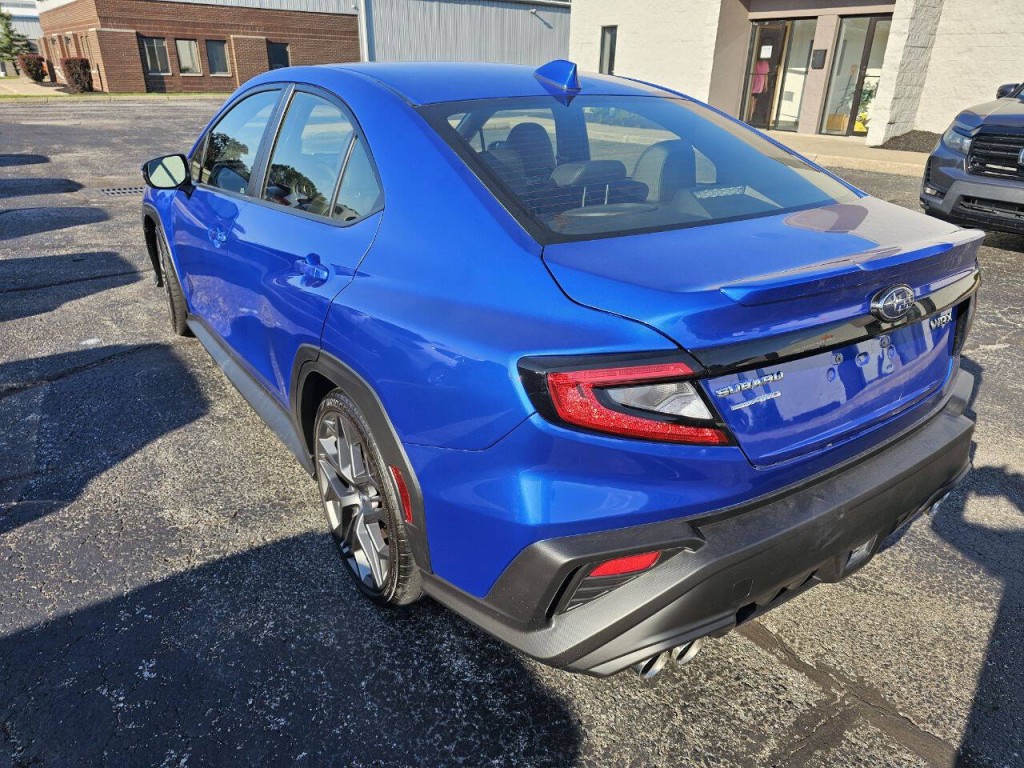2024 Subaru WRX Image 9