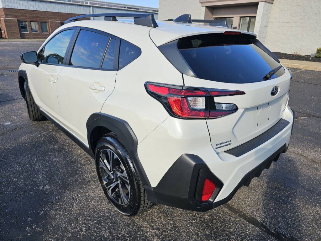 2024 Subaru Crosstrek Image 8
