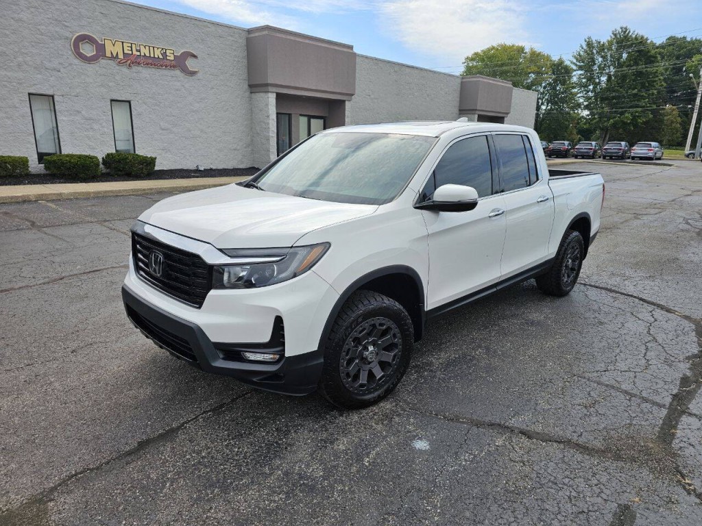 2023 Honda Ridgeline Image 2