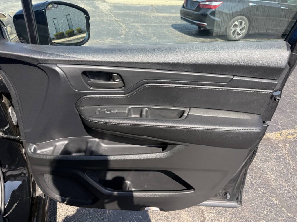 2025 Honda Odyssey Image 28