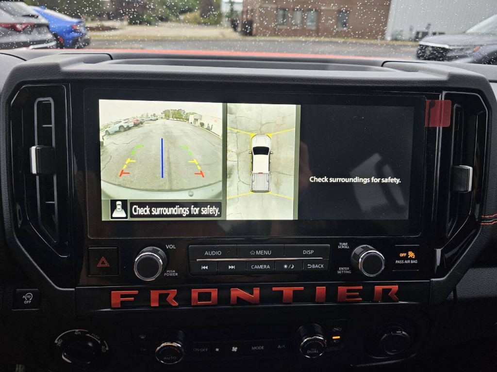 2025 Nissan Frontier Image 40